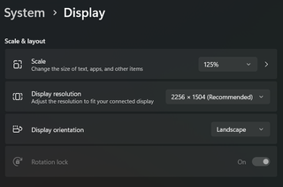 Windows 11 display settings menu for scale and layout