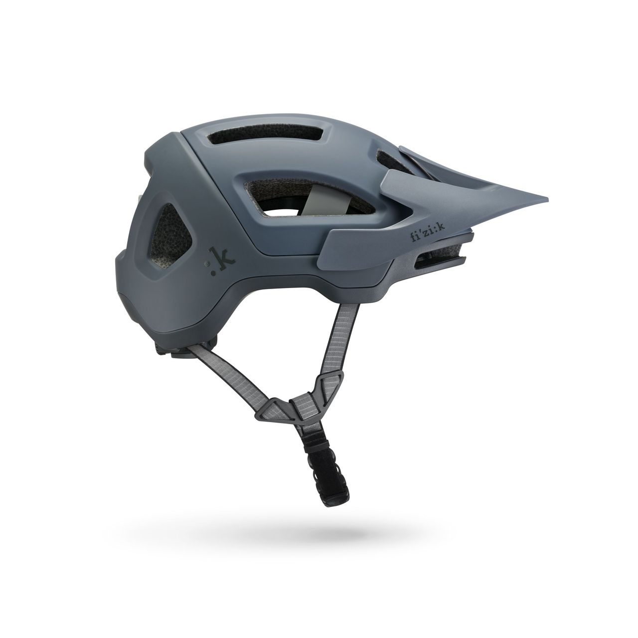 A Fizik Kassis Aero road helmet