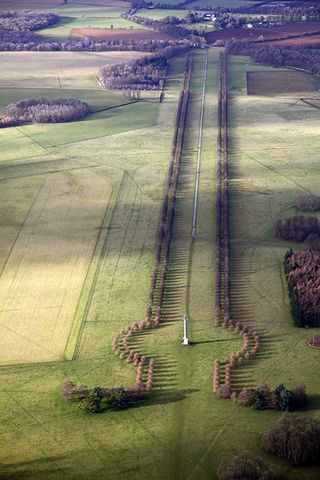 An aerial view of Blenheim Palace showing the avenue