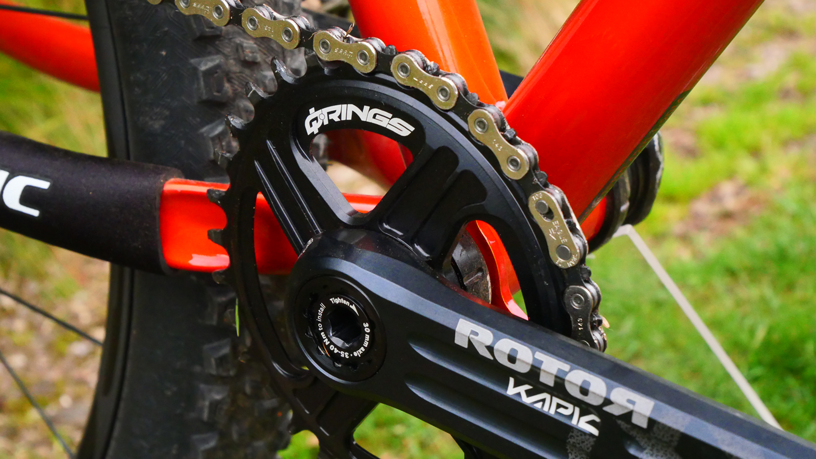 Rotor Kapic crankset fitted with a oval Q Ring