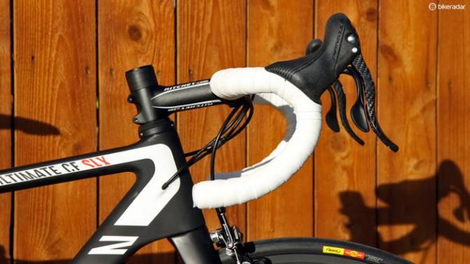 The Ritchey EvoCurve aluminium bars are stiff and comfortably shaped