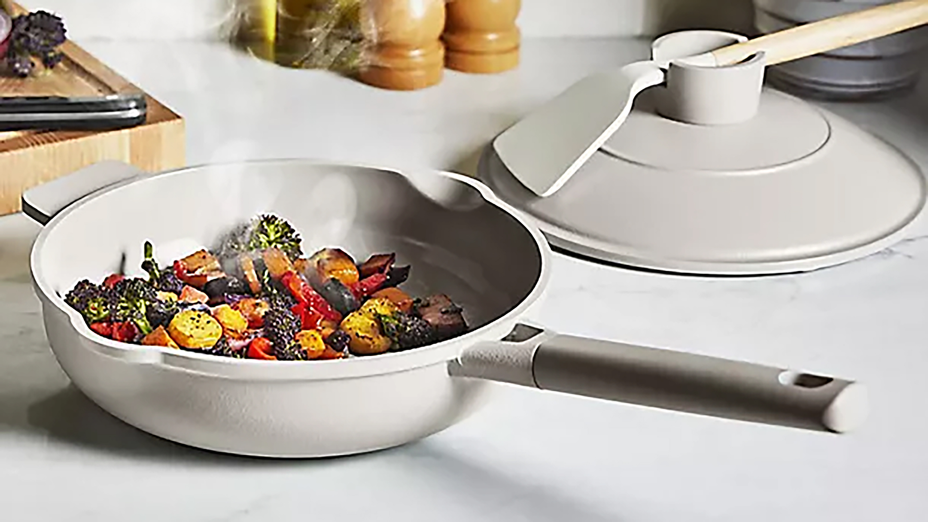 Lakeland only pan multifunctional uses 