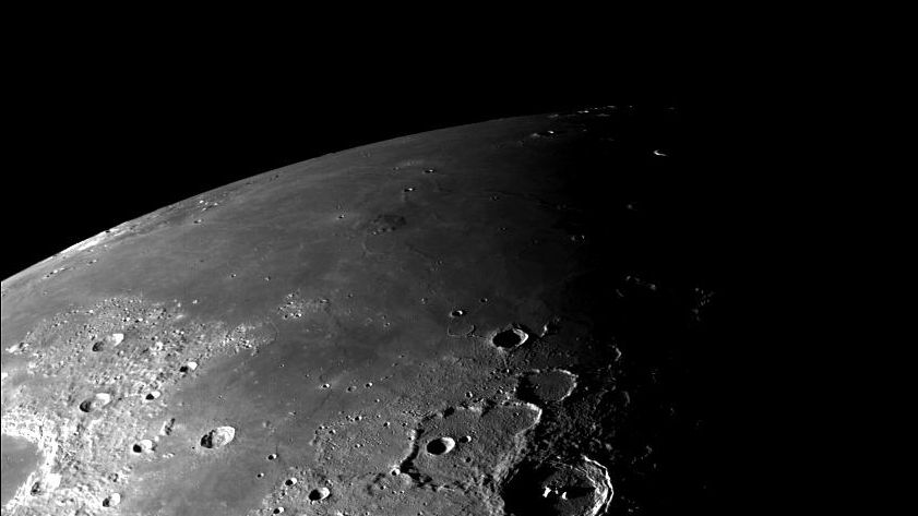 Some of moon&#039;s water deposits may have come from Earth.