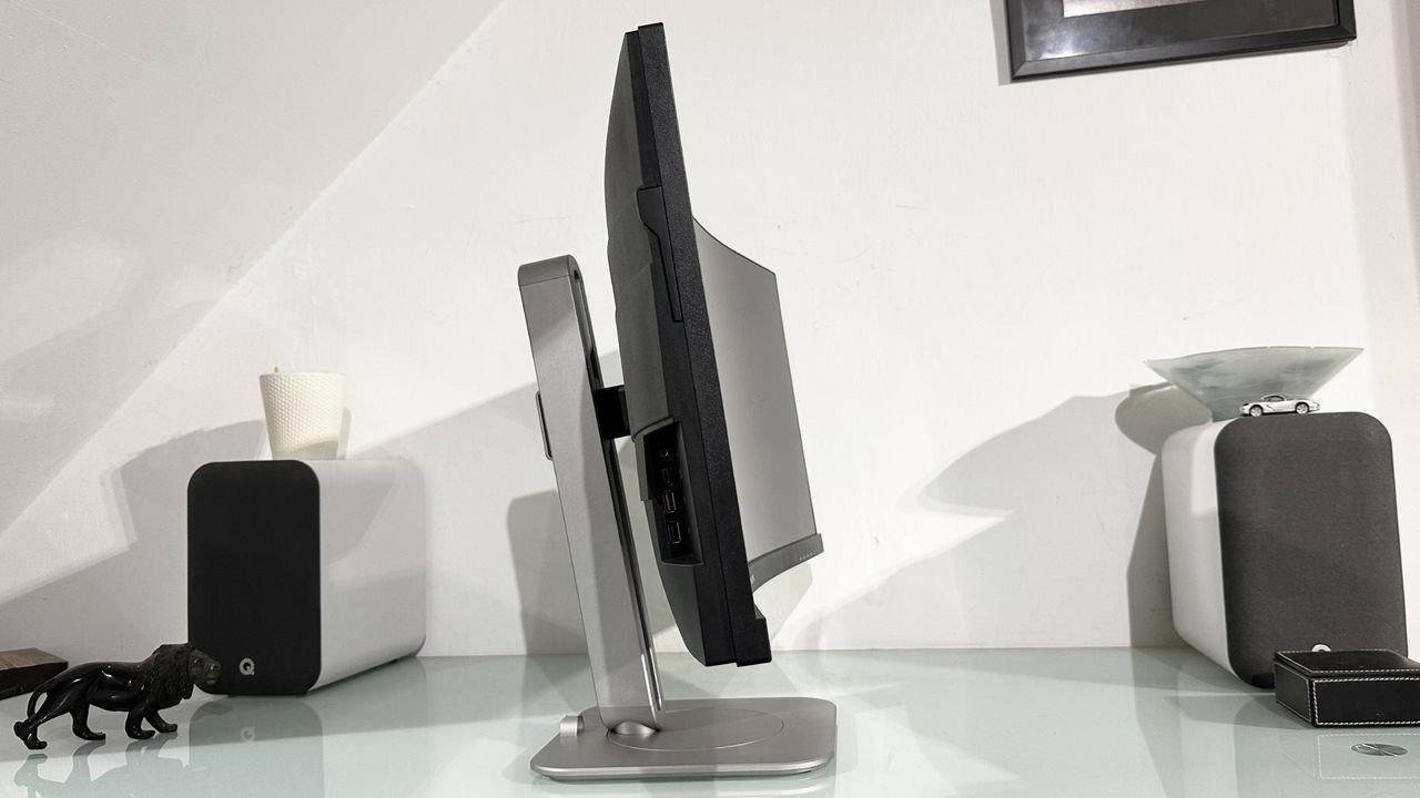 The Philips 34B2U5900C 5K2K monitor in a home office during our testing
