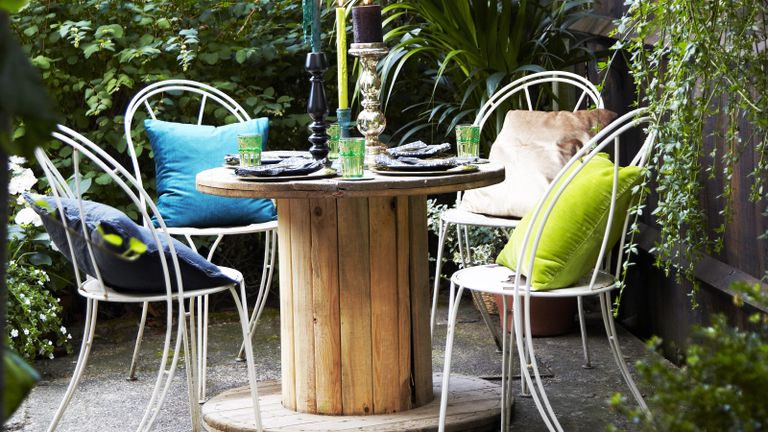 Diy Outdoor Furniture Ideas 10 Unique, Homemade Outdoor Table Ideas