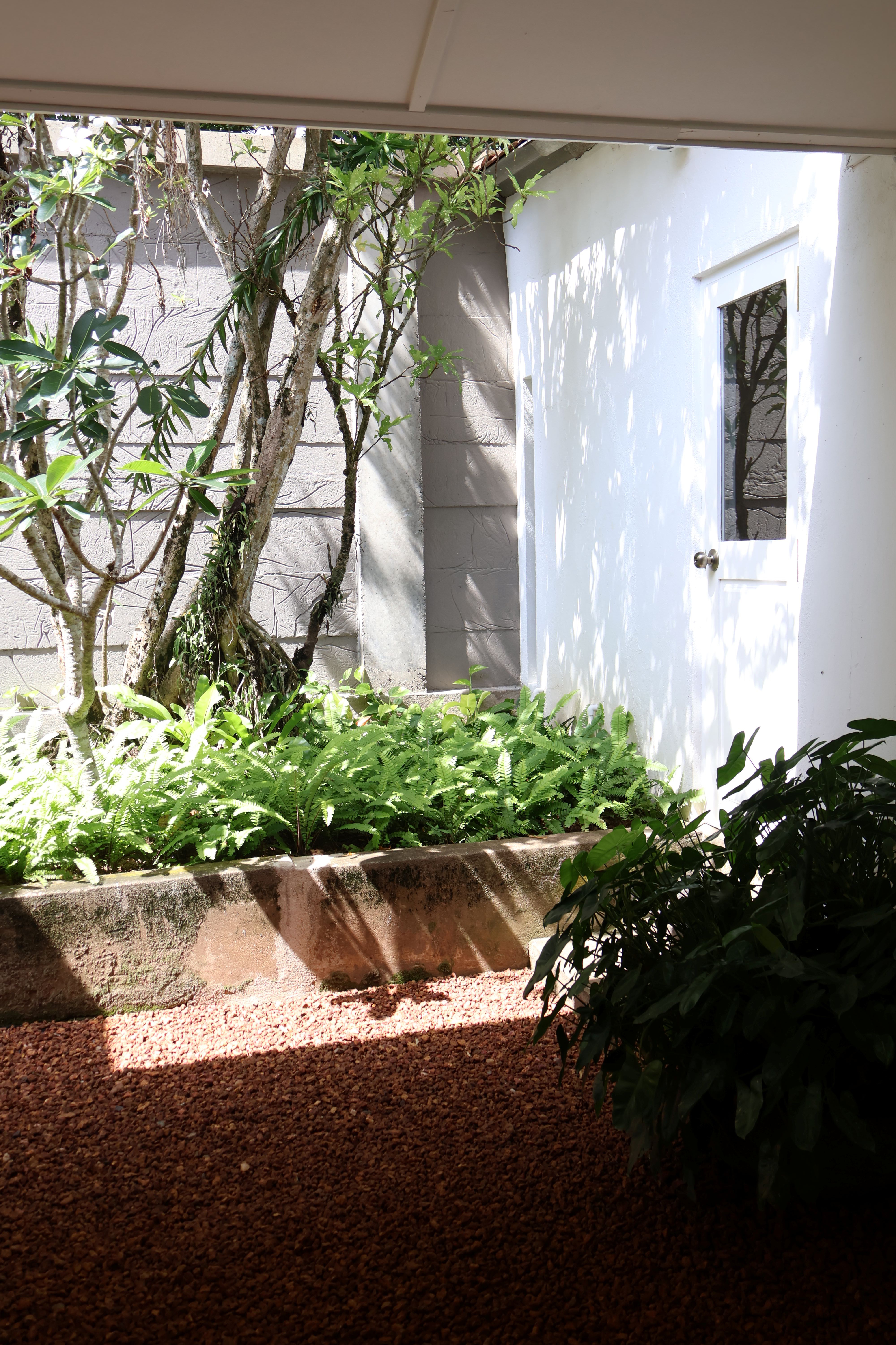 geoffrey bawa number 11 residence colombo sri lanka