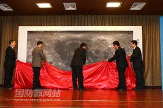 Chang'e 2's Full Moon Image Unveiling