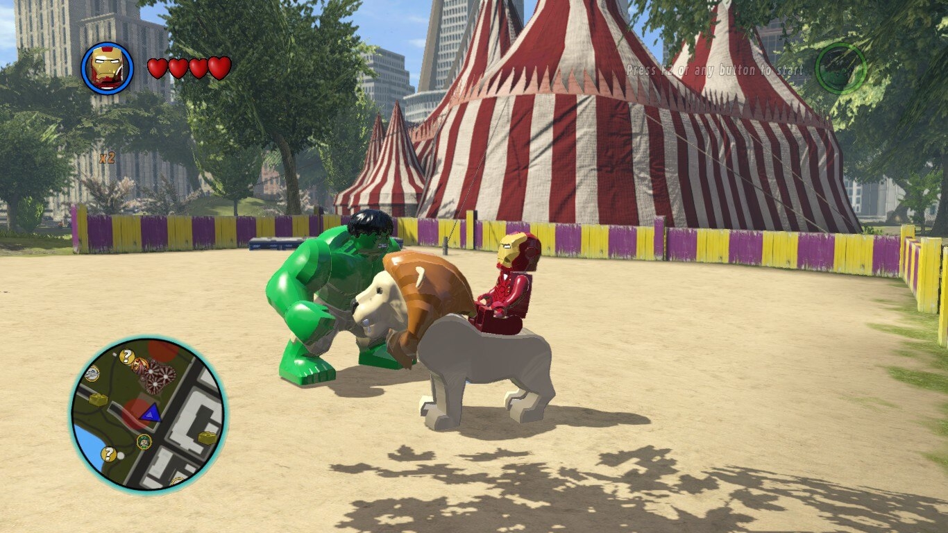 Lego Iron Man and Hulk visit a circus