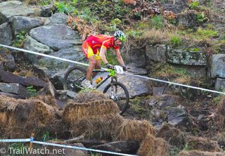 Jose Antonio Hermida Ramos (Spain) descending through sharp rocks with one lap to go.