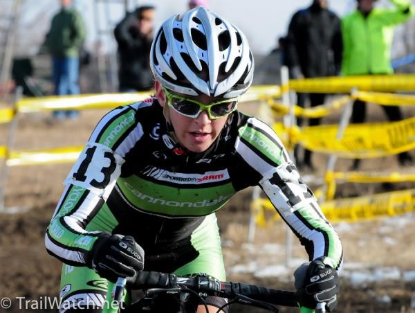Kaitlin Antonneau (Cannondale-Cyclocrossworld.com) on the descent.