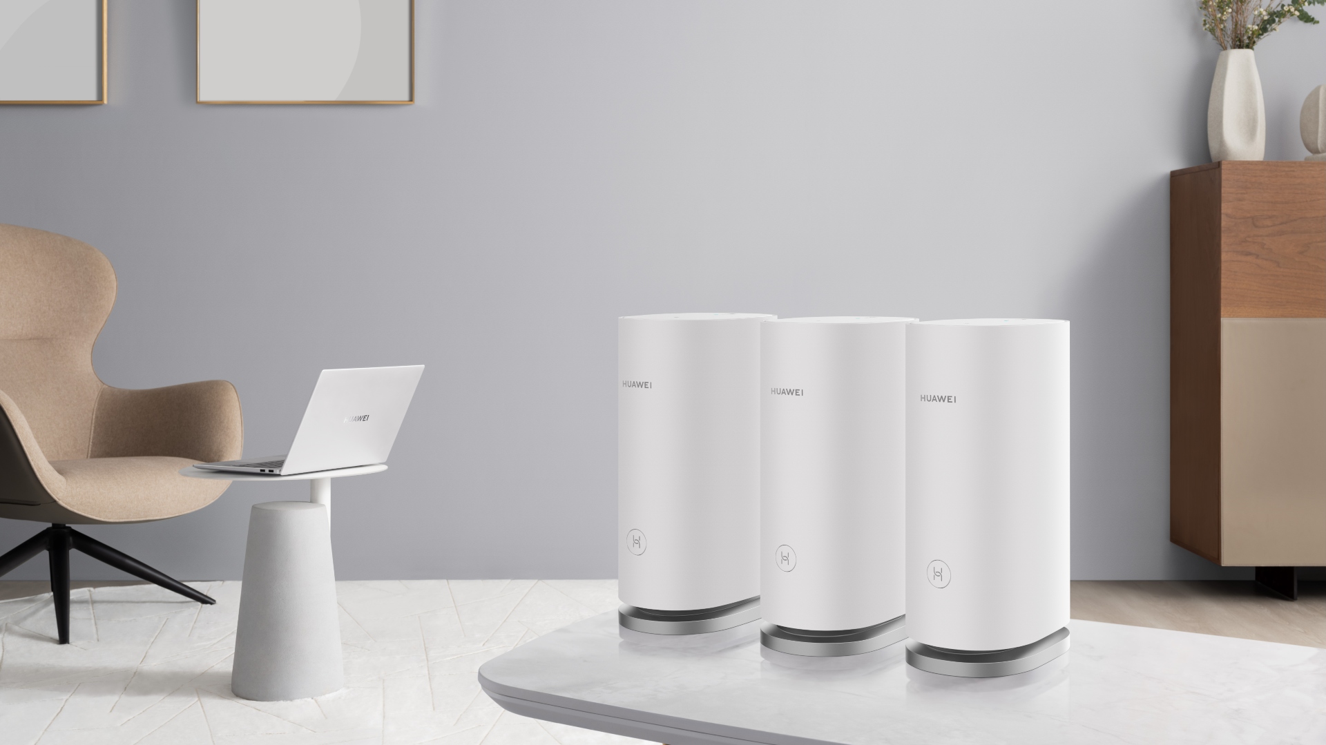Huawei Mesh 7 in family setting