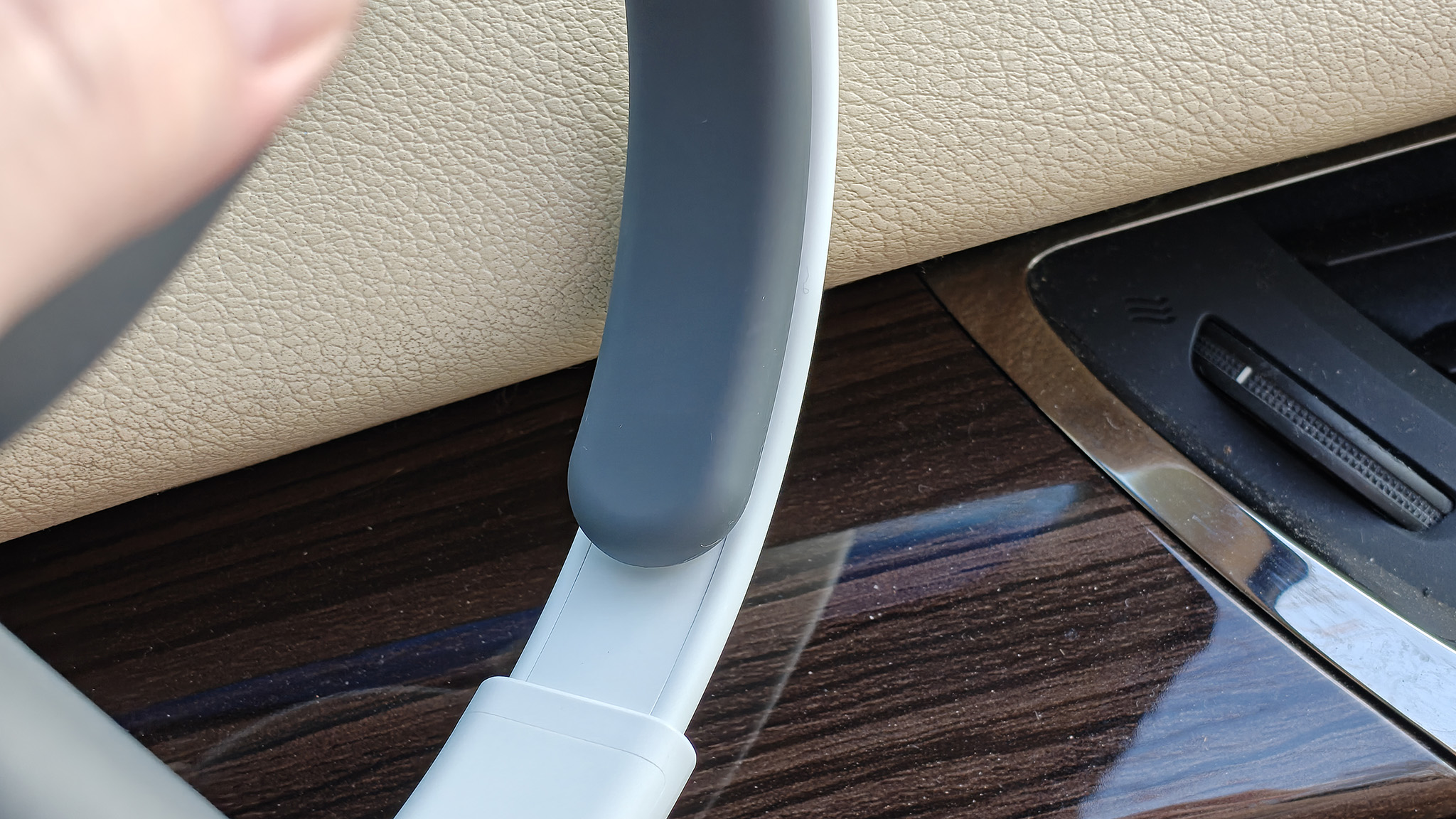 Taking a closer look at the padding on Nothing Headphones (a)