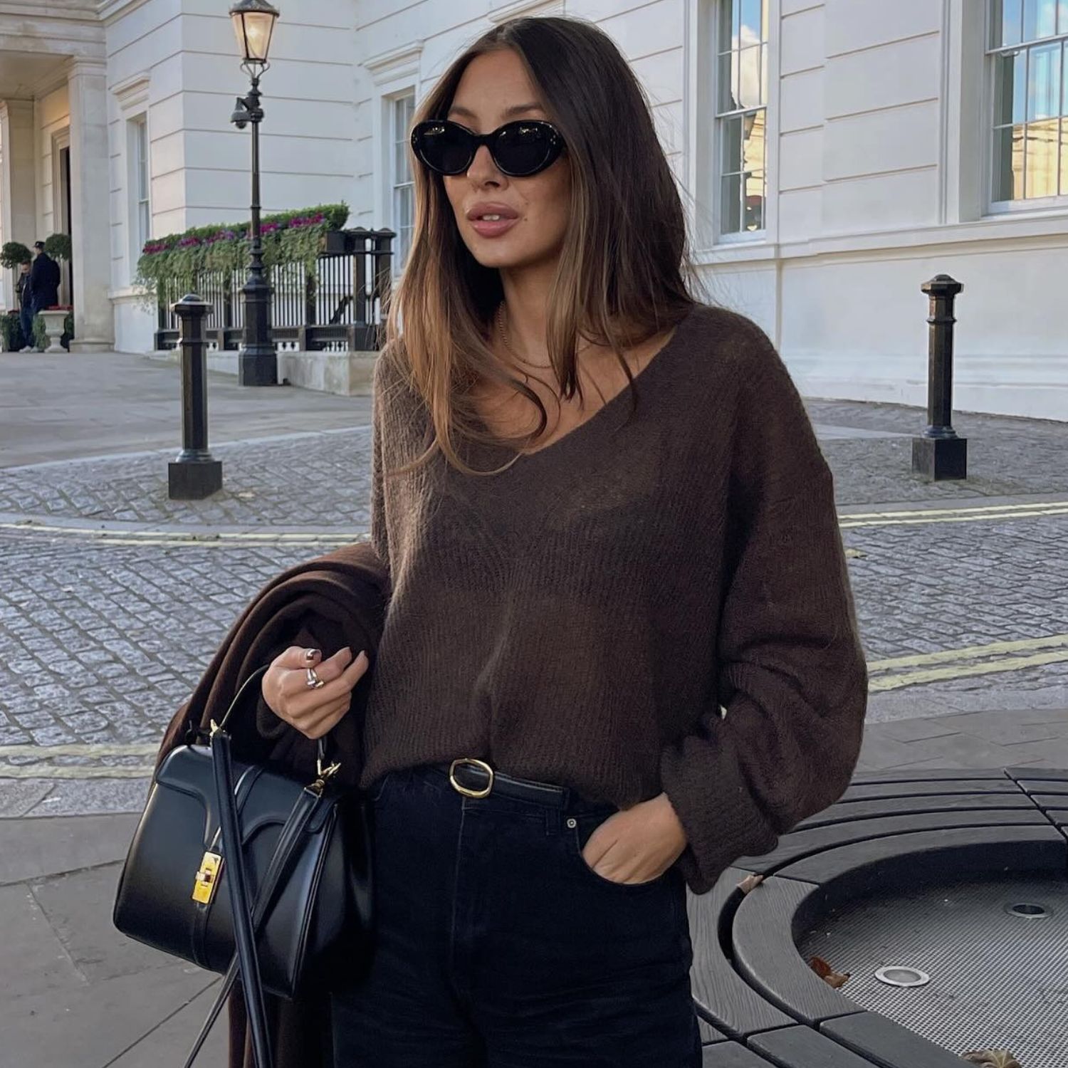 @fakerstrom wearing one of the best v-neck sweaters.