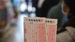 Powerball jackpot at $215 million: Purchase your entries now 