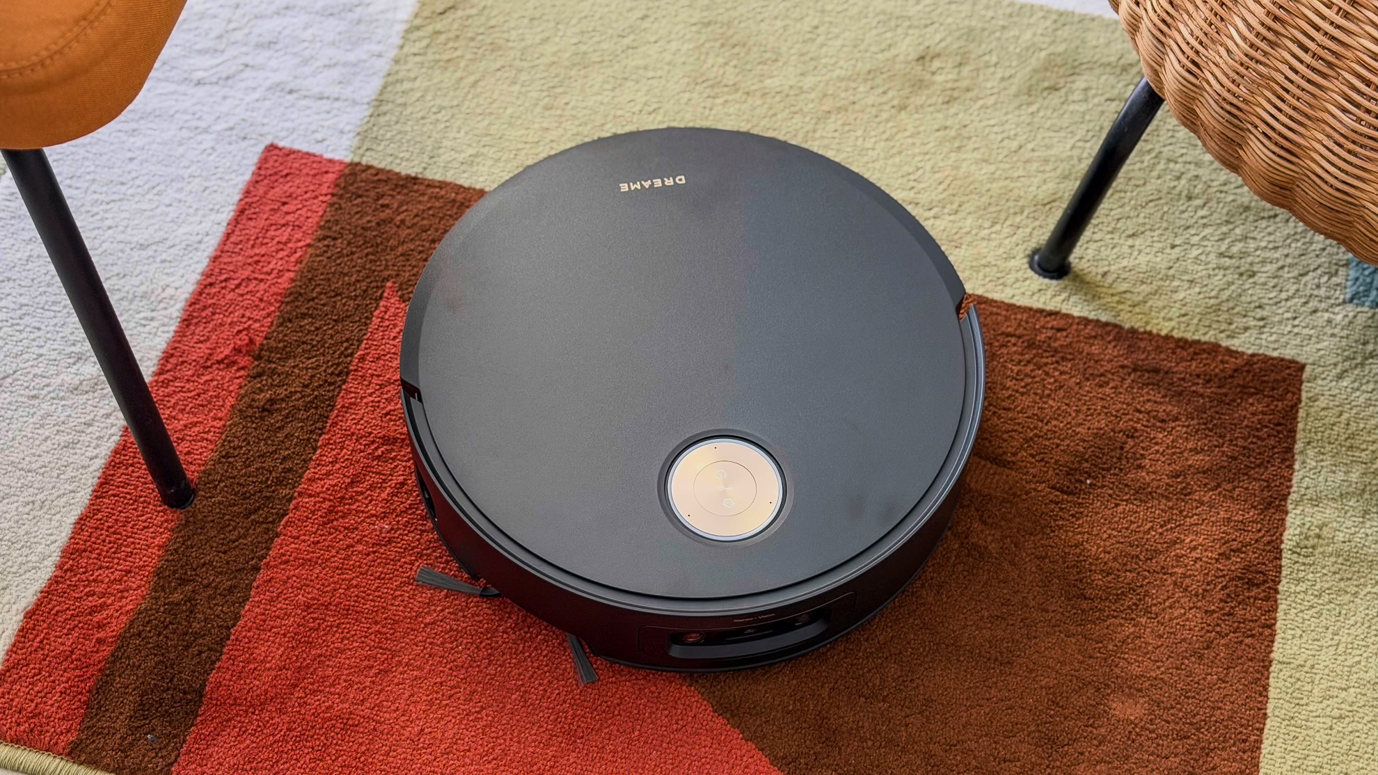 Dreame Aqua10 Ultra robot on a carpet