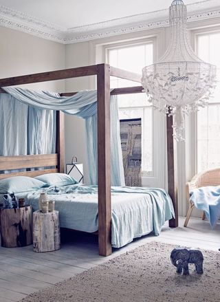 a raft four poster bed