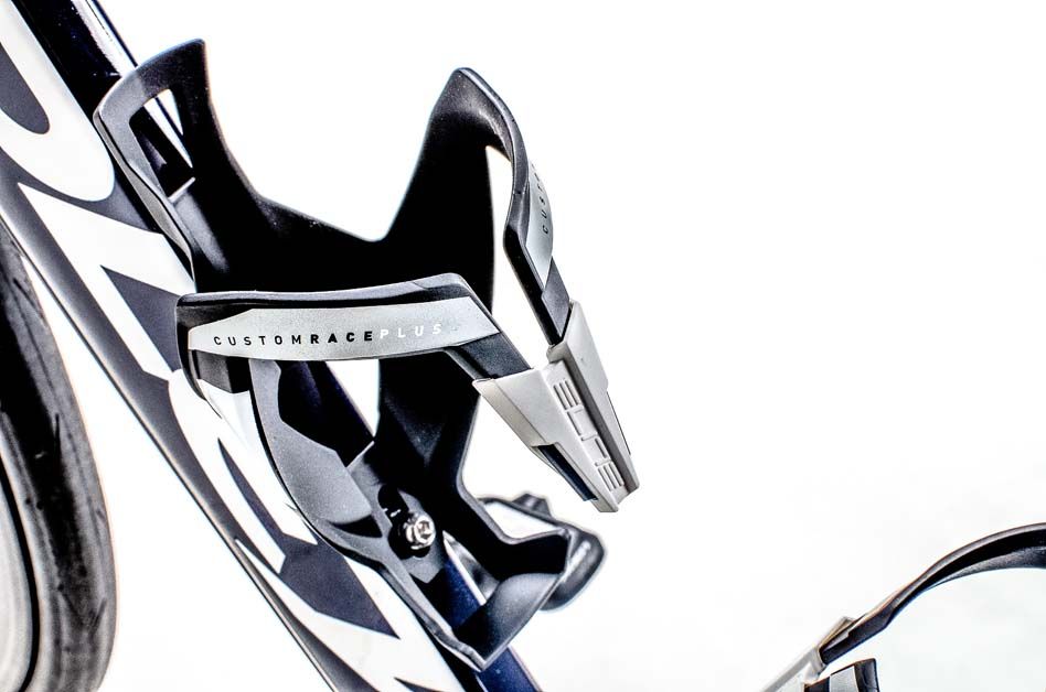 Elite Custom Race Plus bottle cages