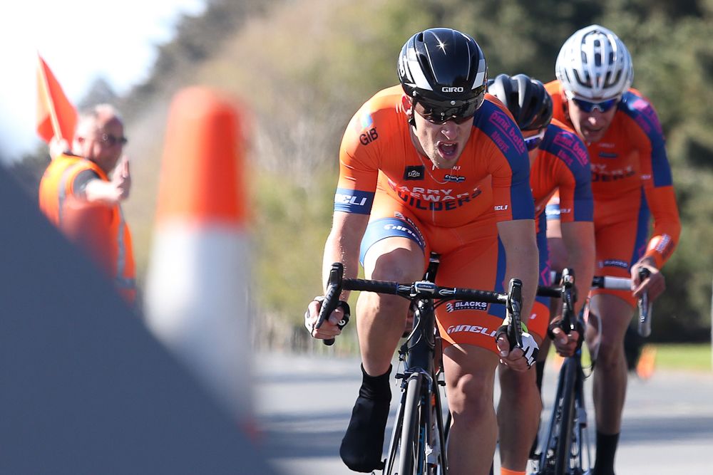 The Barry Stewart Builders Team compete in the Tour of Southland Prologue