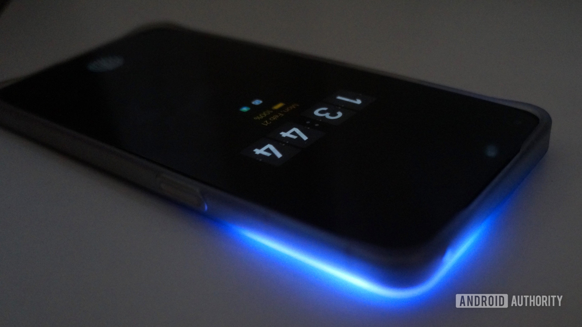 LED Android 14