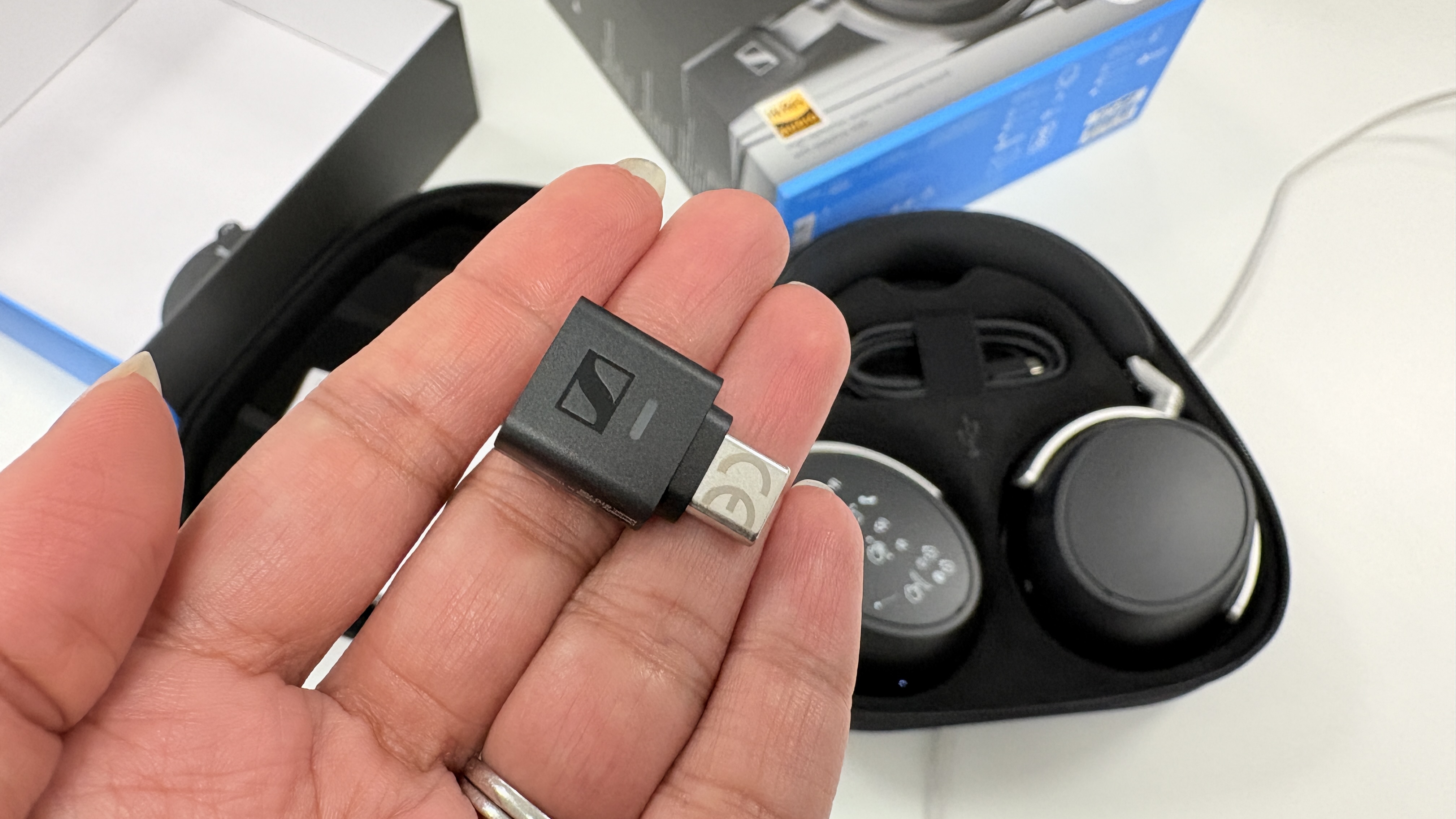 Sennheiser HDB 630 headphones with BT dongle