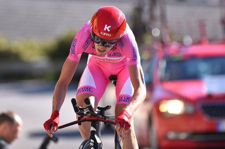 Ilnur Zakarin grimaces in the KOM jersey during the TT