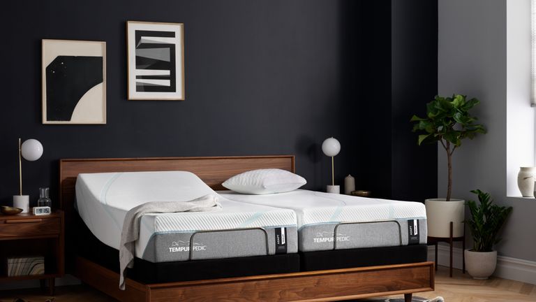 TEMPUR-Ergo Smart Base powered by Sleeptracker-AI in bed frame
