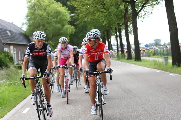 Iris Slappendel and Emilie Aubry (Cervelo TestTeam).