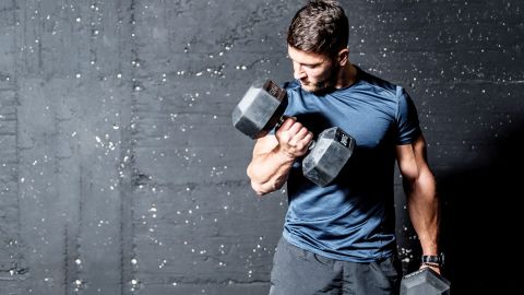 This upper-body dumbbell workout sculpts your shoulders, biceps ...