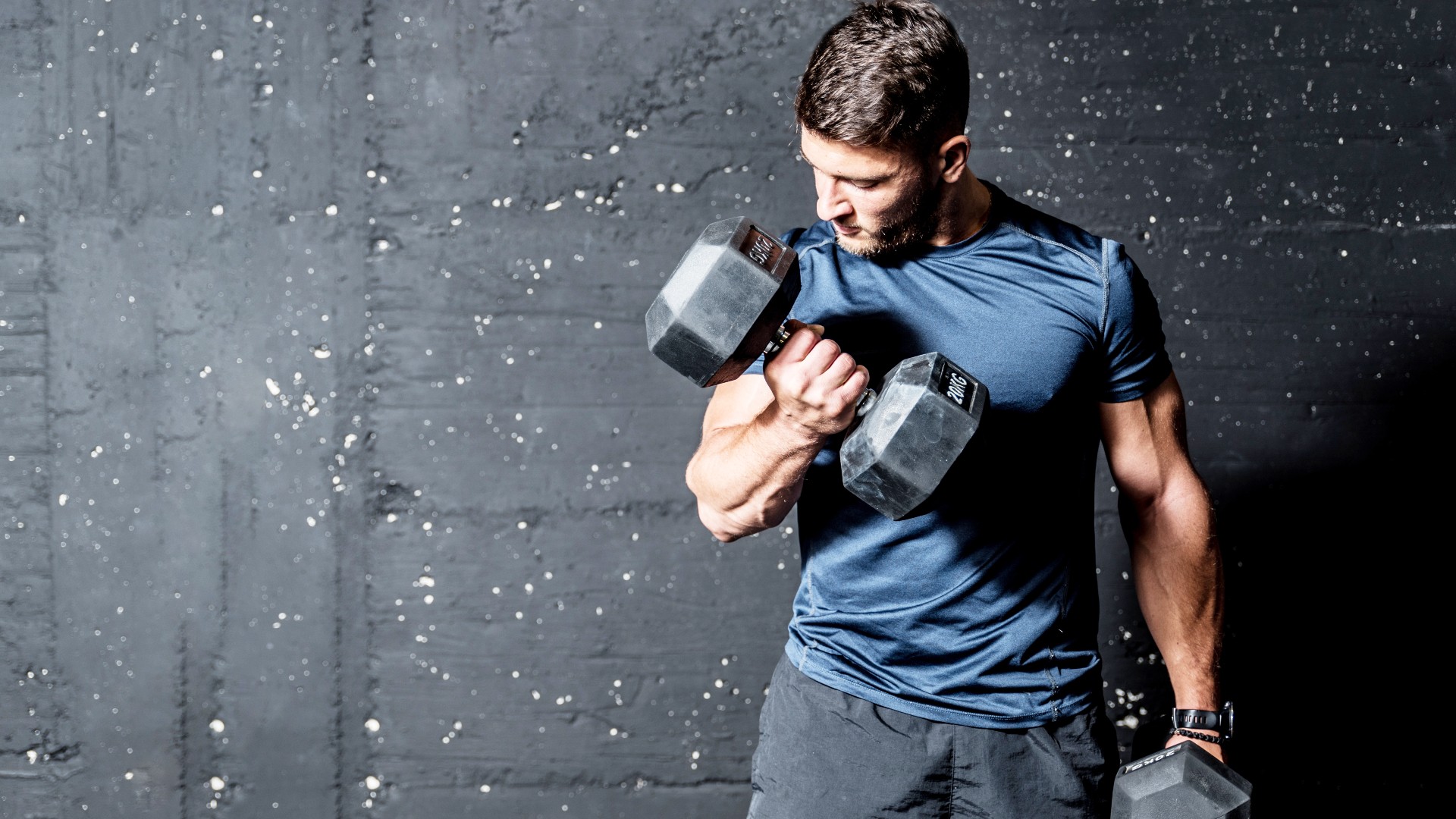 This upper-body dumbbell workout sculpts your shoulders, biceps, triceps  and pecs in just 30 minutes