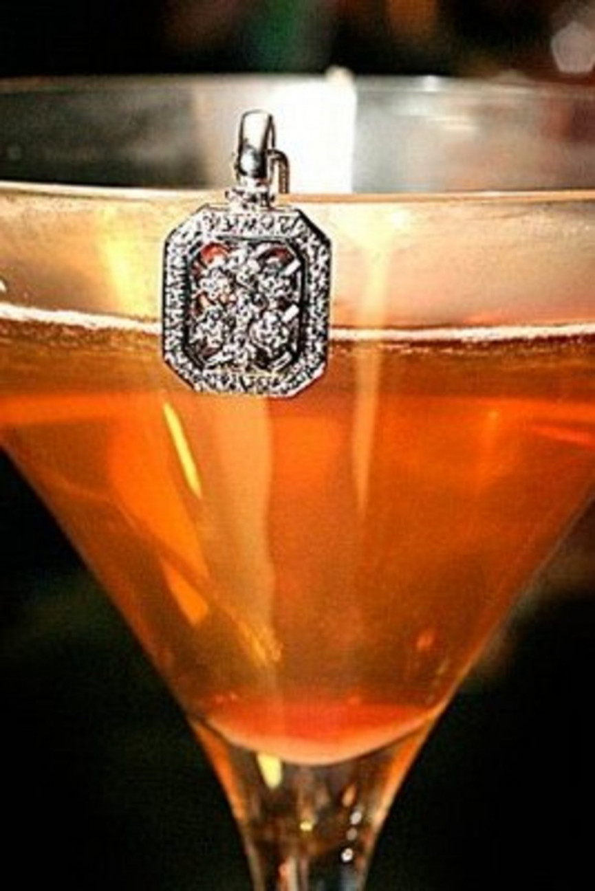 20-drinks-youd-need-to-sell-your-liver-to-pay-for-8-1556688418-rYMh-column-width-inline