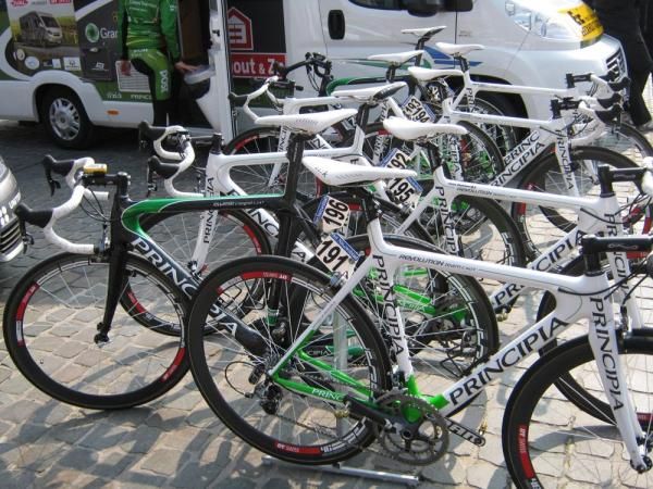 An Post-Sean Kelly is riding green and white Principia bikes