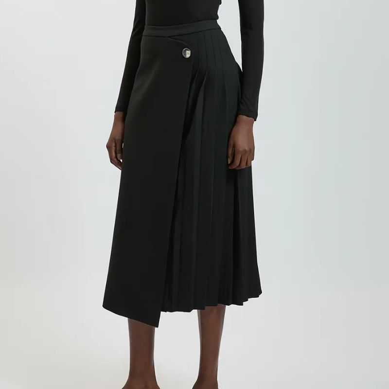 black kilt skirt
