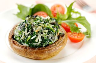 Cheese and spinach baked mushrooms