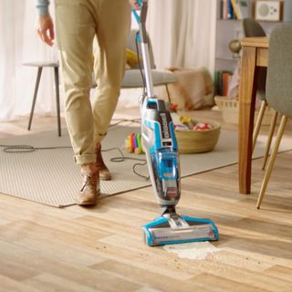 Bissell CrossWave cleaning hardwood floor