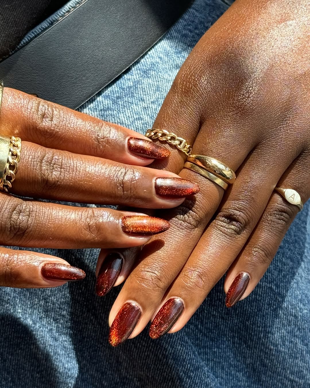 cinnamon cat eye nails