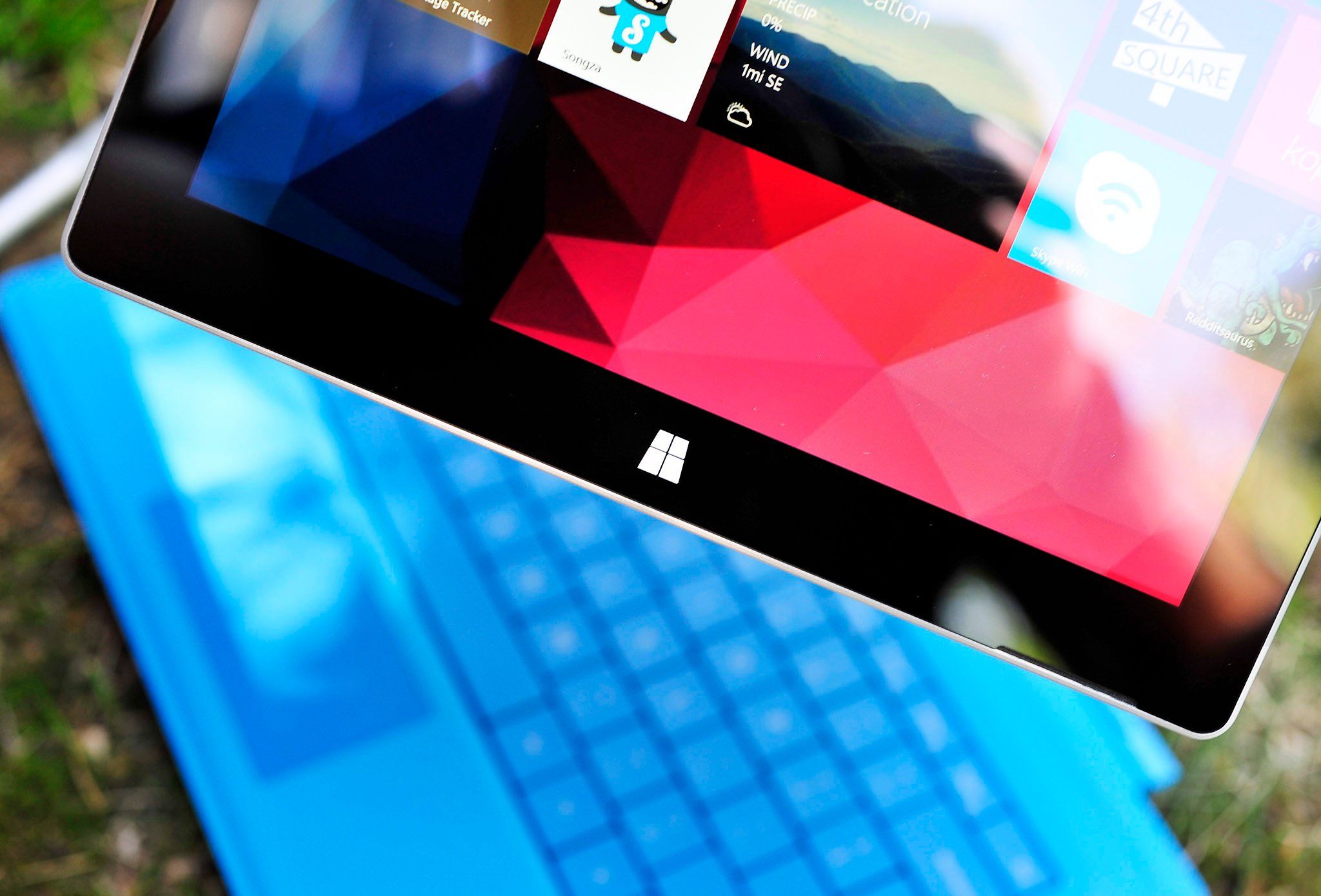 Surface Hub app finally lets artists disable the Windows button to ...