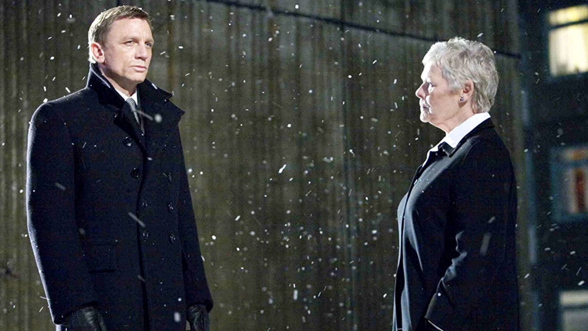 Quantum of Solace'da Daniel Craig ve Judi Dench