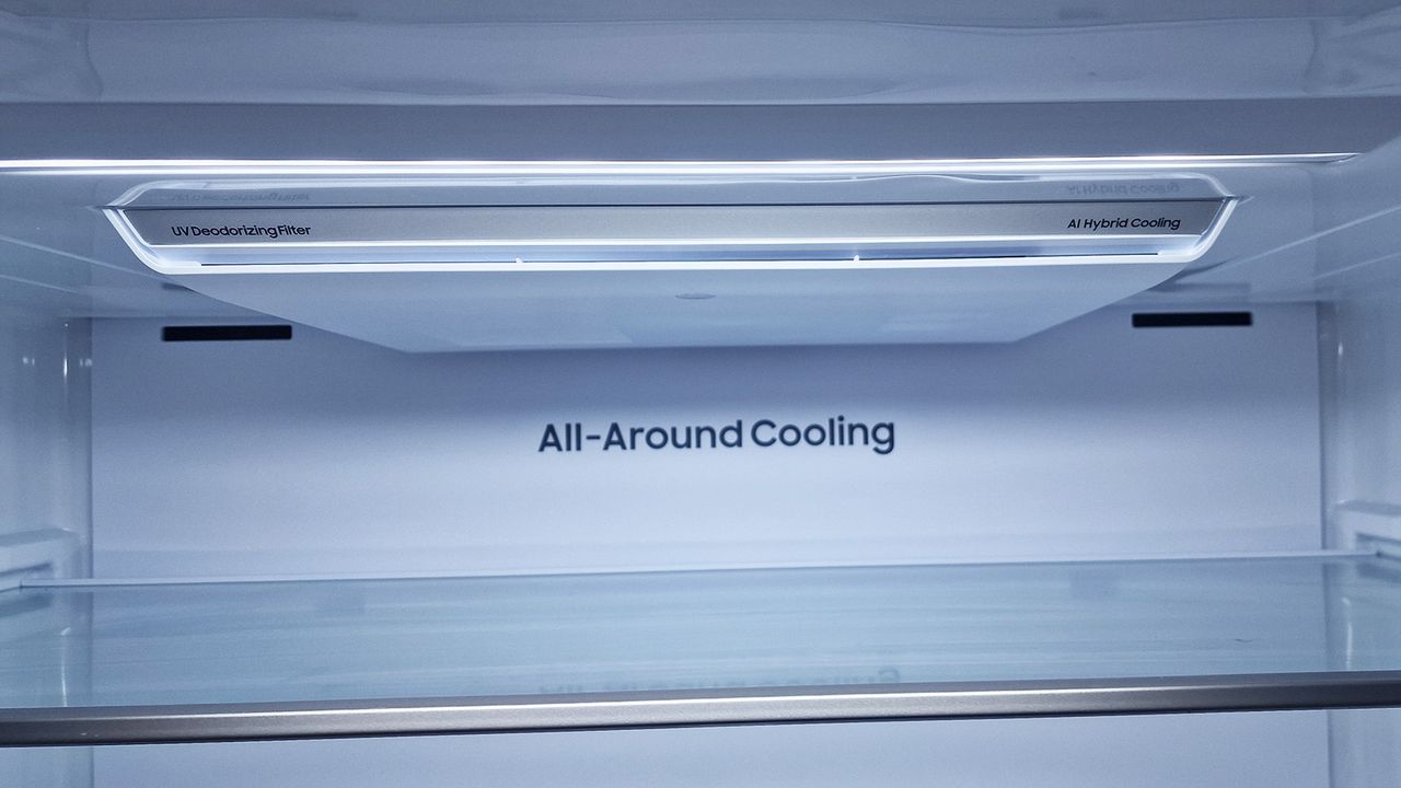 Samsung Bespoke 23 cu. ft. Counter Depth 4-Door French Door Refrigerator with AI Hybrid Cooling &amp; Beverage Center&trade; in Stainless Steel