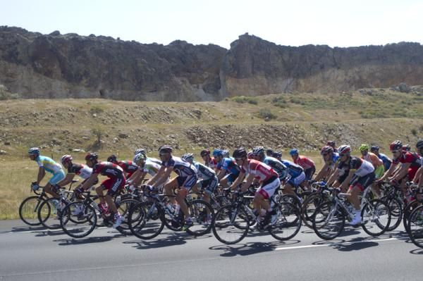 The peloton in action during stage six of the USA Pro Challenge, from Golden to Boulder.