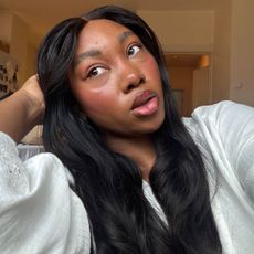 An image of @nnennaechem showcasing the clean girl aesthetic trend.