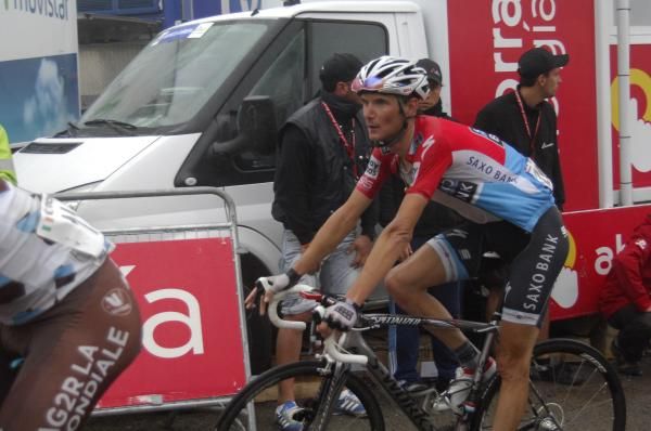 Frank Schleck at the top of Lagos de Covadonga