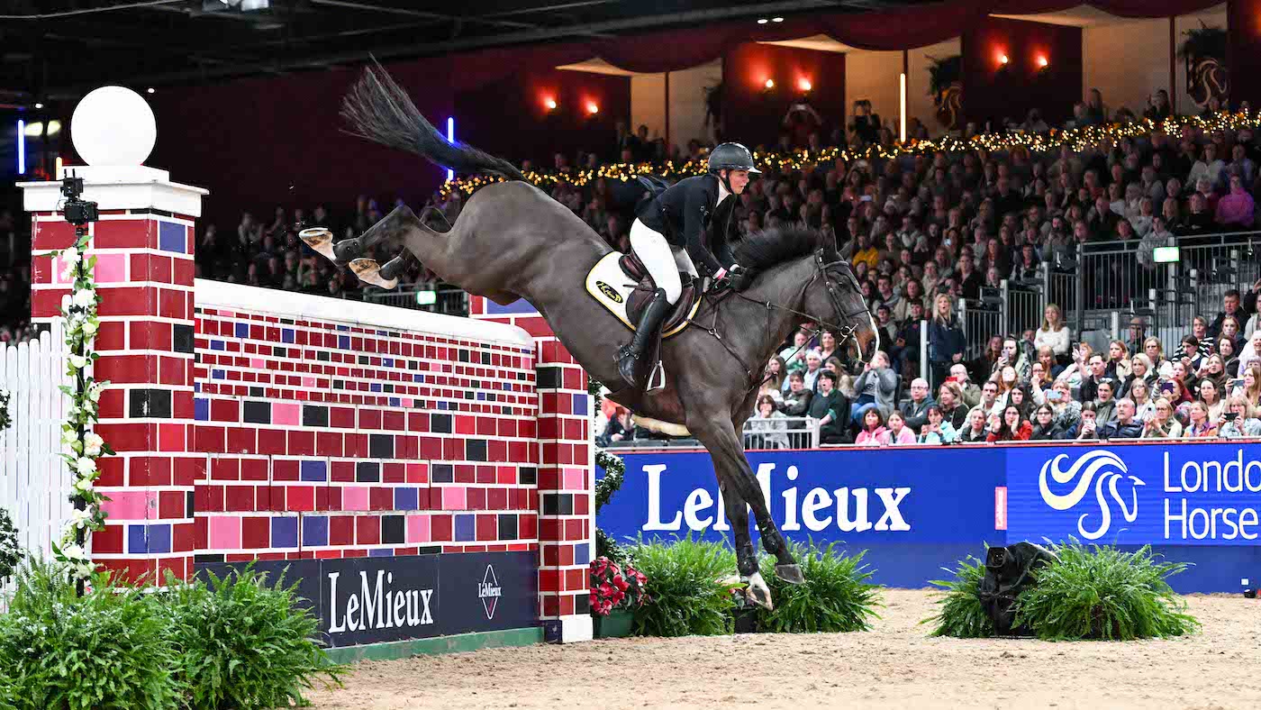 Rachel Proudley wins the LeMieux puissance at the London Horse Show 2024