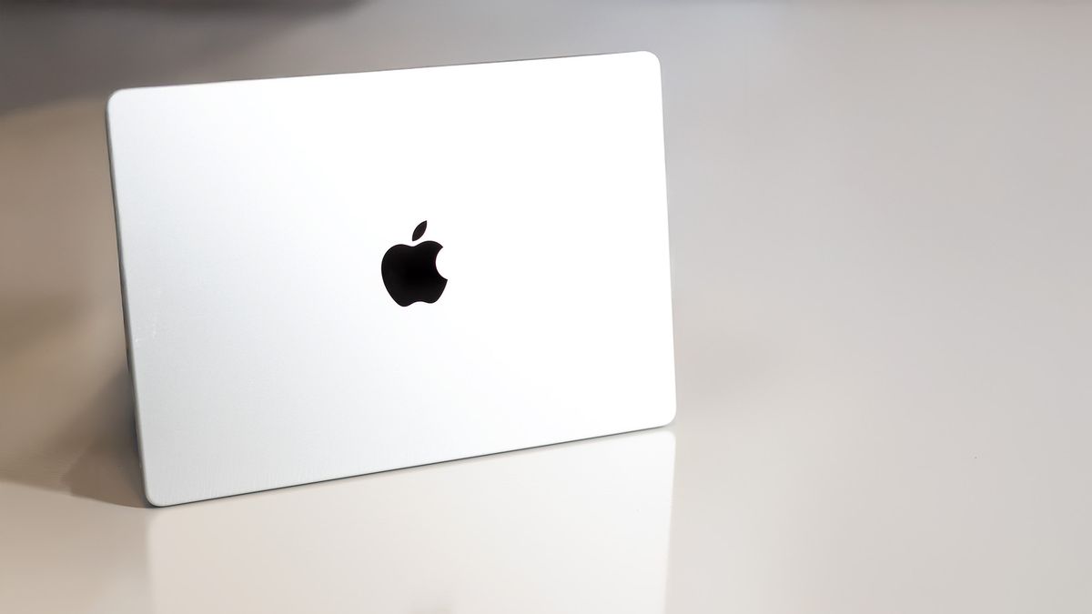 MacBook Pro 14 M5 Max