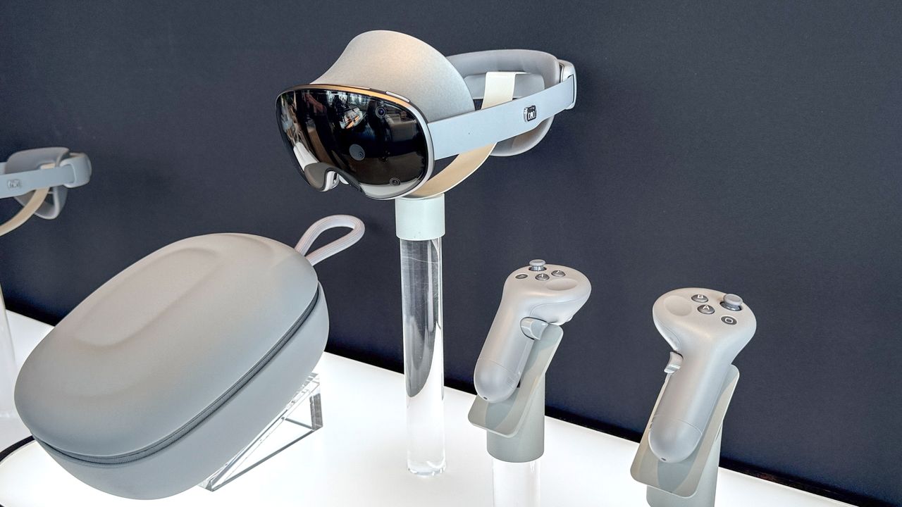 Samsung Galaxy XR headset