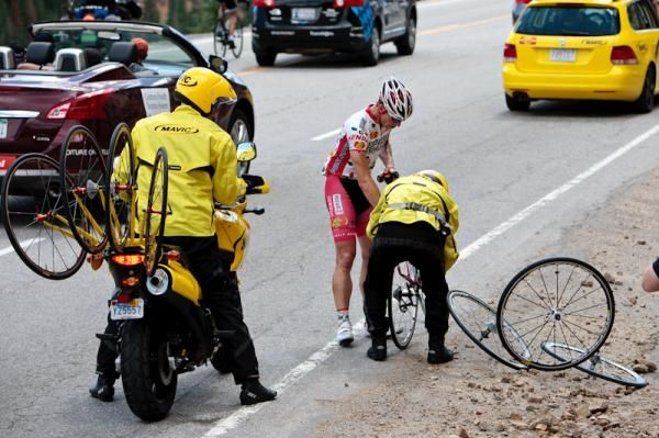 Jeremy Powers (Jelly Belly) gets a wheel change part way up the climb.