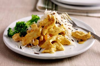 Creamy coronation chicken