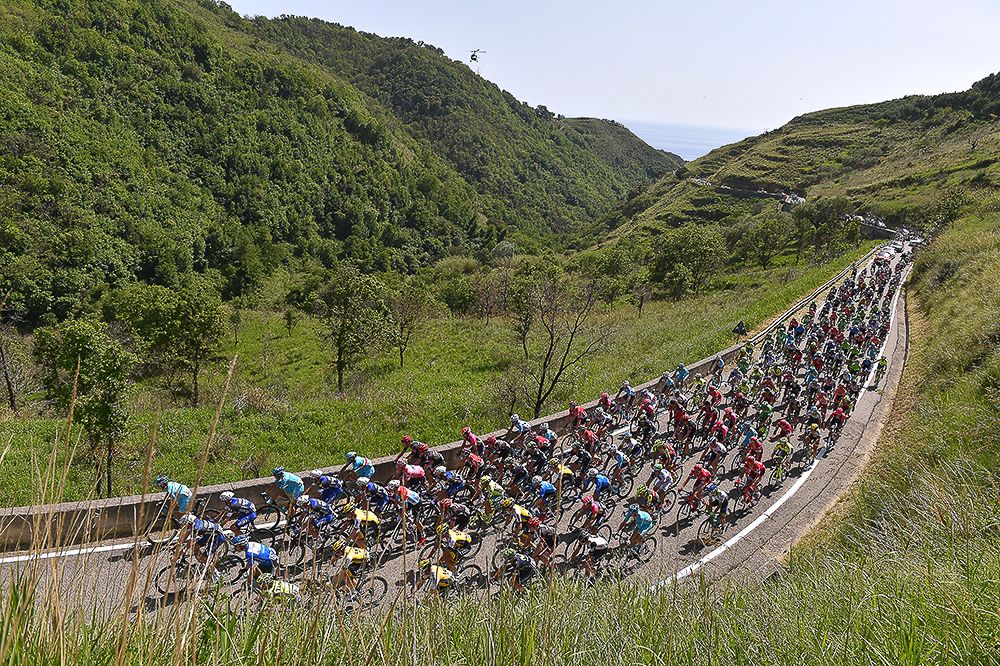 The peloton in action during the Giro's fourth stage.