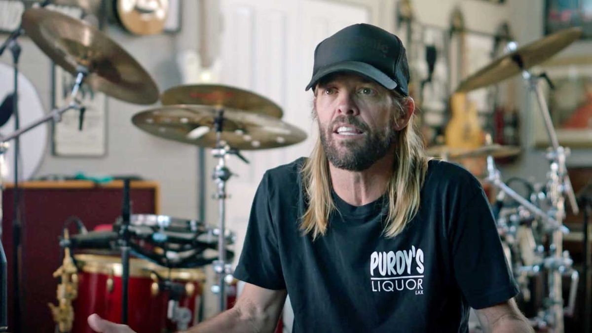 Taylor Hawkins being interviewed