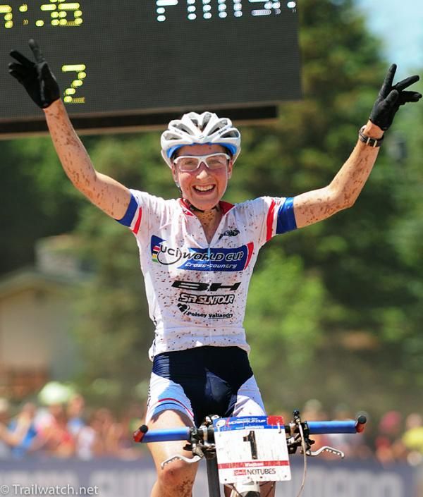 Julie Bresset (BH-Suntour) wins the Windham World Cup with a surge on the last lap.