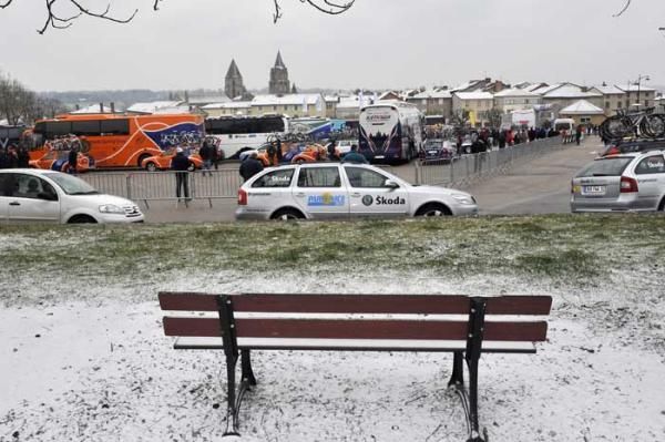 Overnight snow forced race organisers to shorten stage three by 53 kilometres